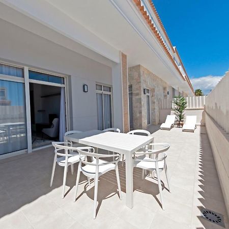 Apartamentos La Laguna II Luxury Apartments กิวดาด เกซาดา ภายนอก รูปภาพ