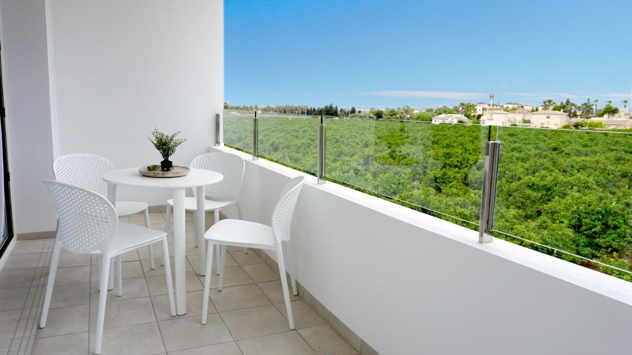 Apartamentos La Laguna II Luxury Apartments กิวดาด เกซาดา ภายนอก รูปภาพ