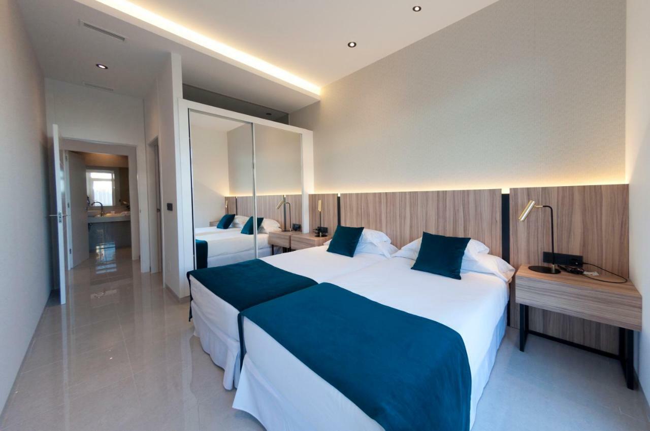 Apartamentos La Laguna II Luxury Apartments กิวดาด เกซาดา ภายนอก รูปภาพ