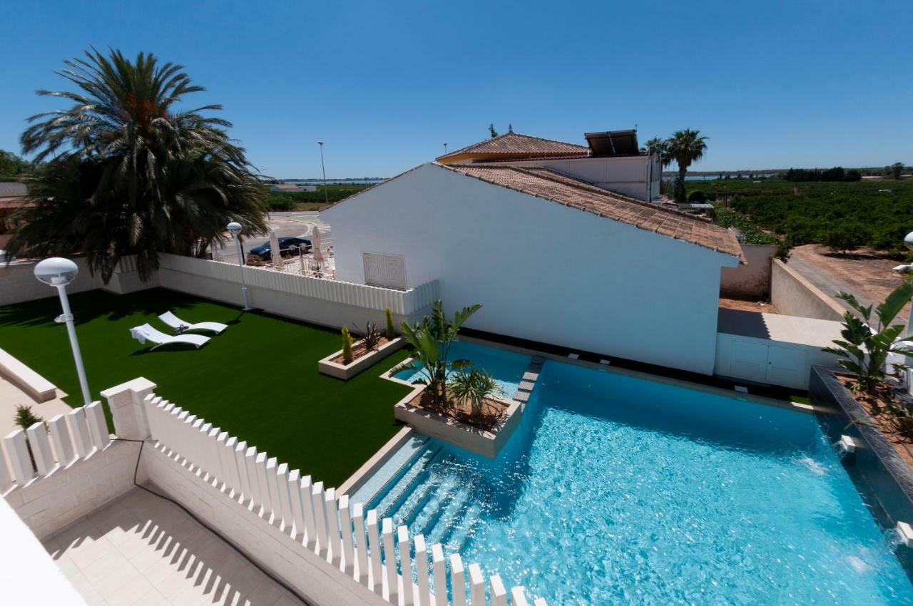 Apartamentos La Laguna II Luxury Apartments กิวดาด เกซาดา ภายนอก รูปภาพ